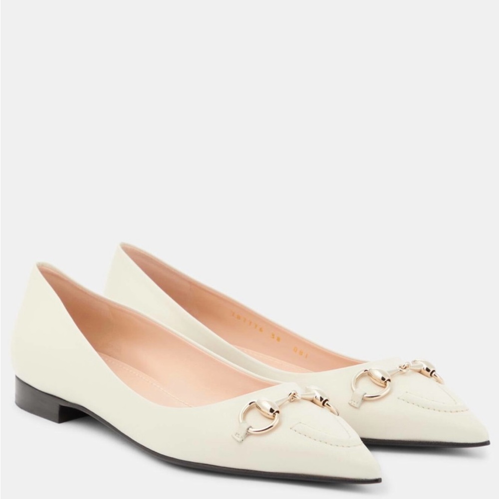 Gucci Cream and Gold Minimalist Flats left shoes is size 36.5 and right is 37